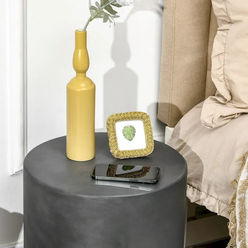 HOMCOM Lightweight Accent Table with Concrete Finish, Round Side Table with 4 Adjustable Feet for Indoor, Outdoor