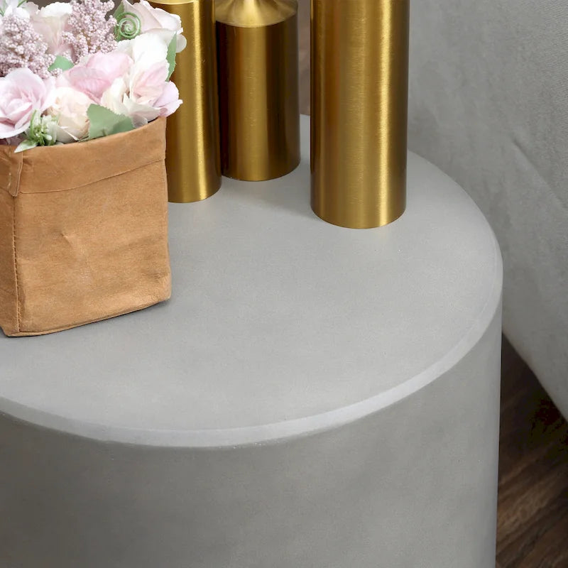 HOMCOM Lightweight Accent Table with Concrete Finish, Round Side Table with 4 Adjustable Feet for Indoor, Outdoor